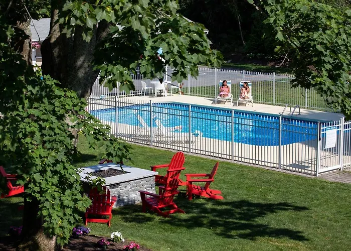 Sesuit Harbor House