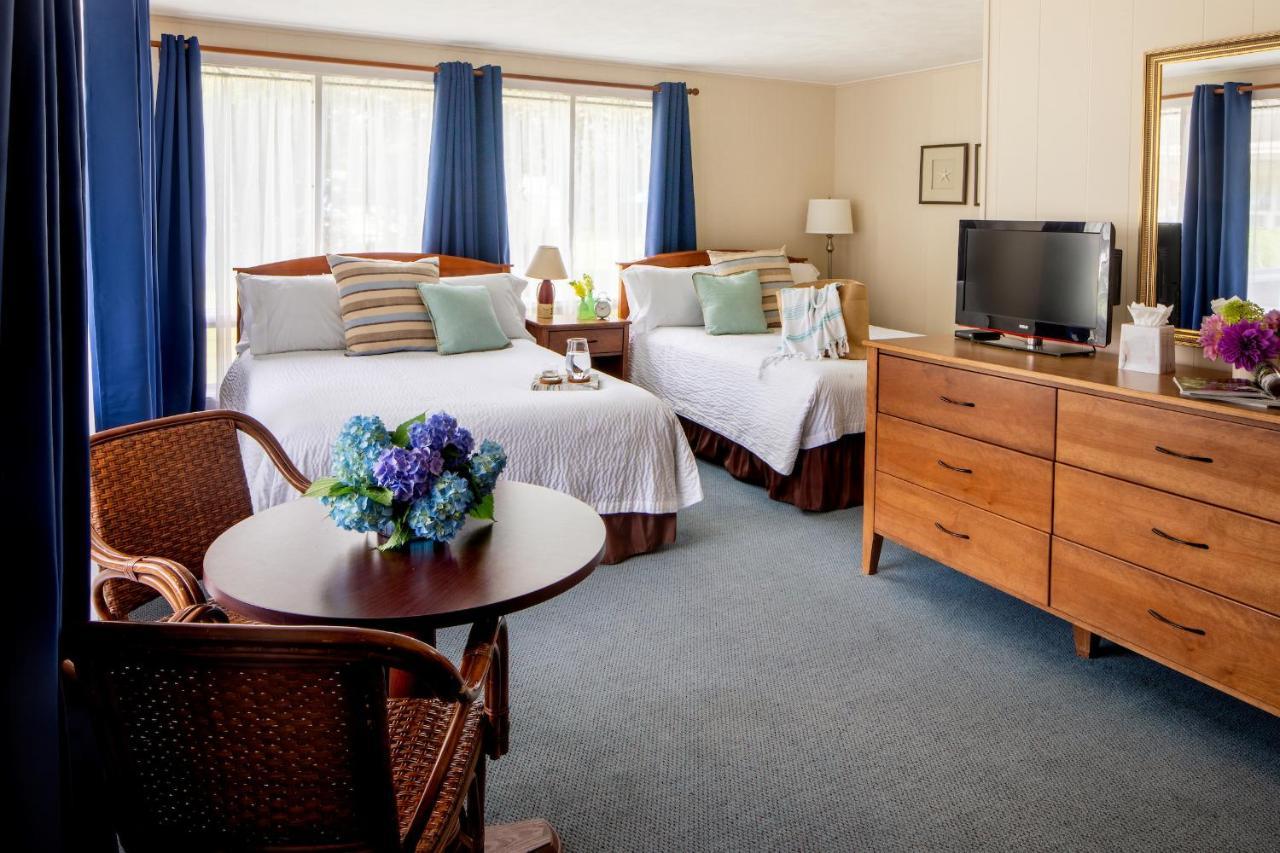Sesuit Harbor House 3*