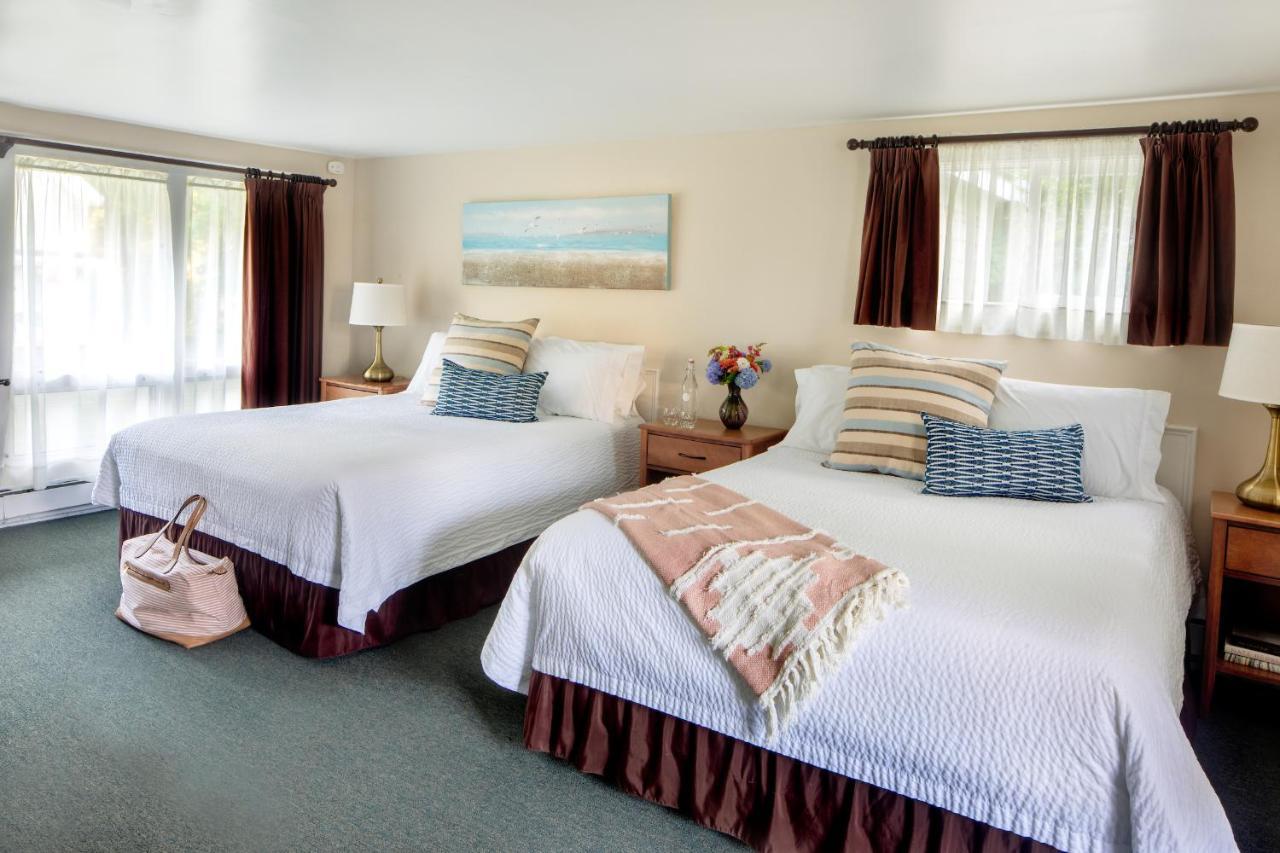Sesuit Harbor House
