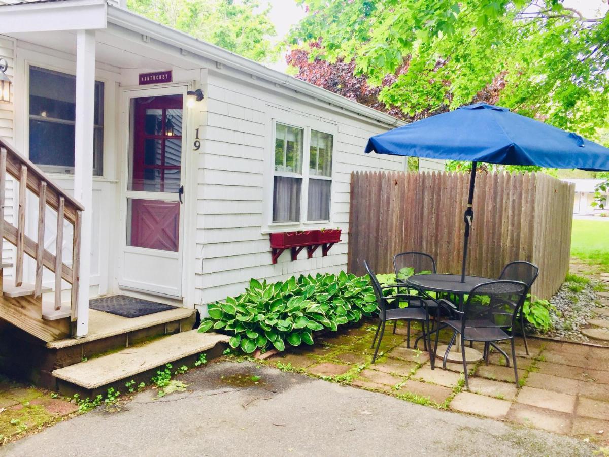 Inn Sesuit Harbor House 3*