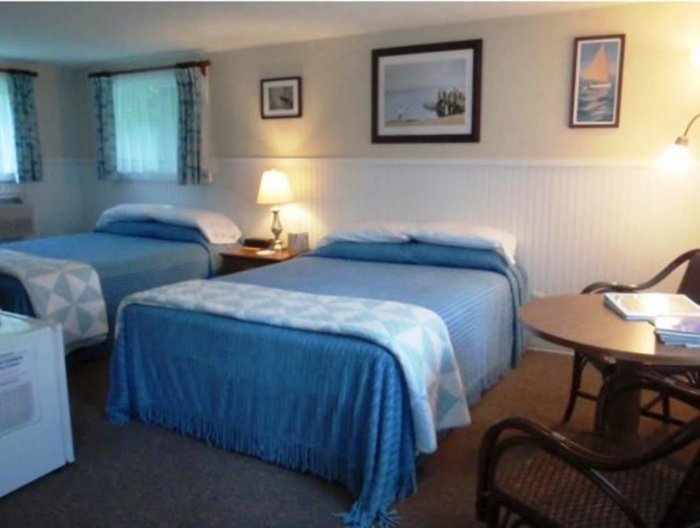 Sesuit Harbor House East Dennis